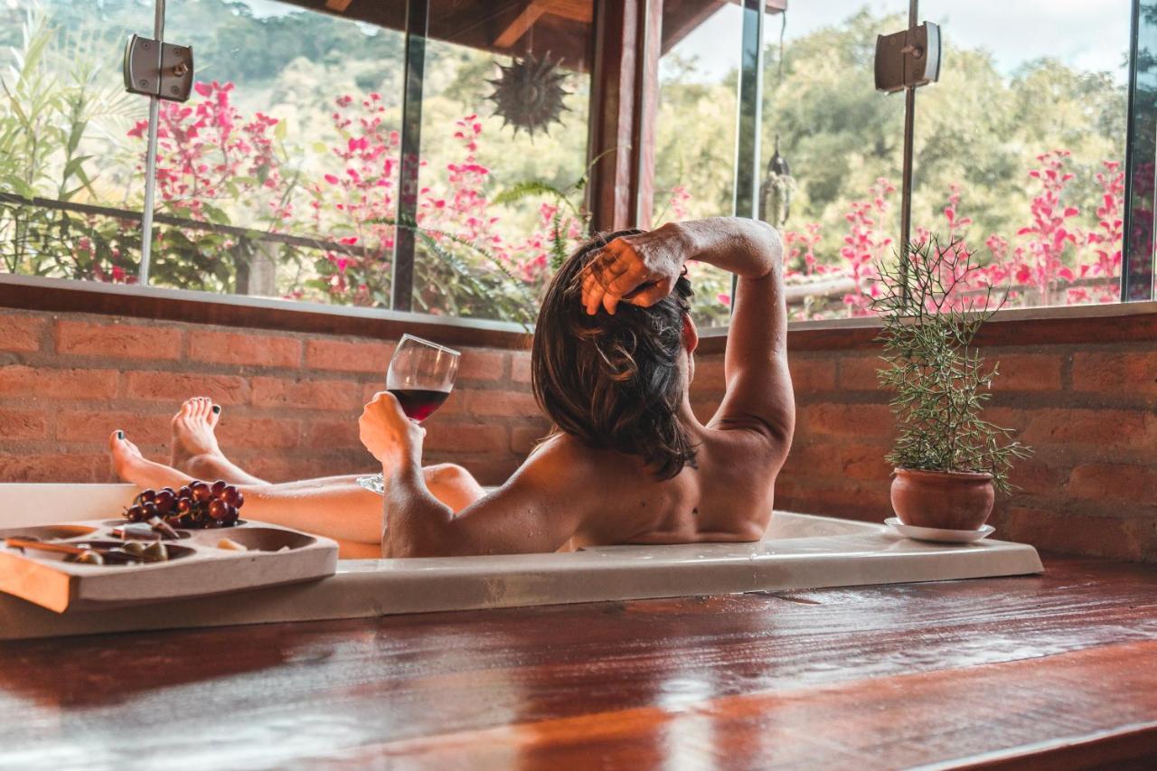 Casa Pedacinho De Ceu Com Banheira De Hidromassagem E Lareira Villa São Bento do Sapucaí Exterior foto
